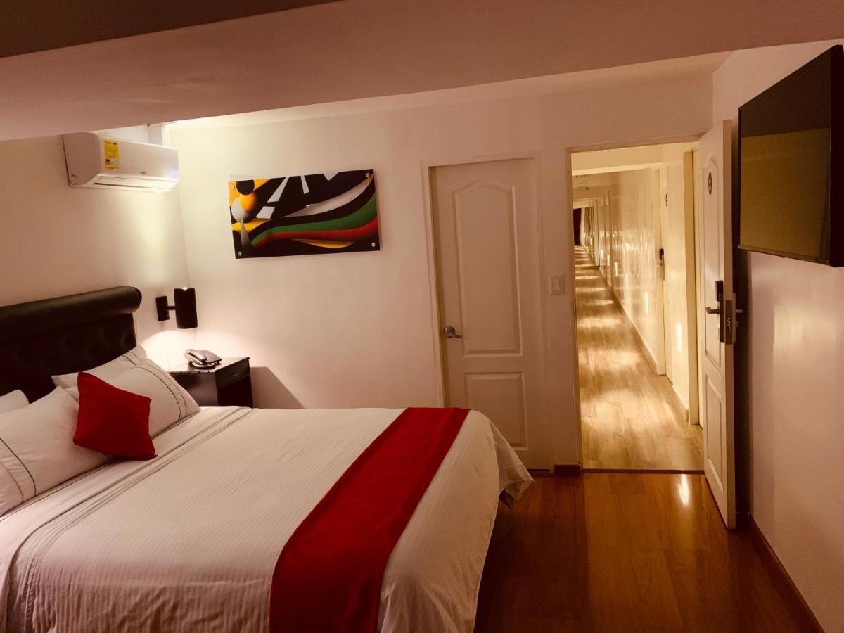 Hotel Veler Restaurante ميديلين المظهر الخارجي الصورة