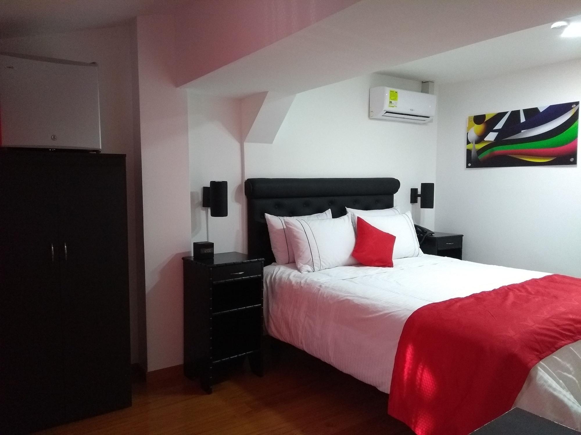 Hotel Veler Restaurante ميديلين المظهر الخارجي الصورة
