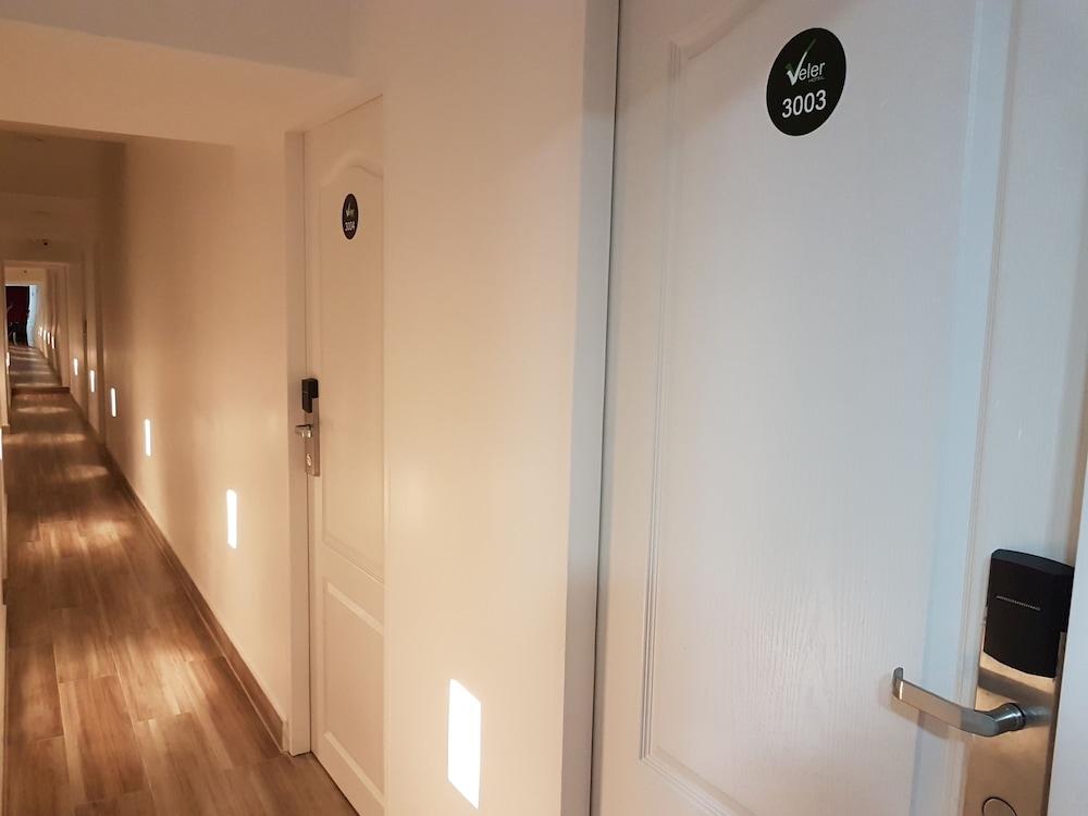 Hotel Veler Restaurante ميديلين المظهر الخارجي الصورة