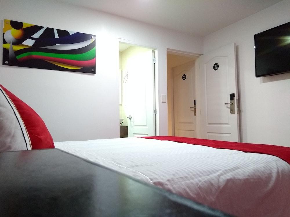 Hotel Veler Restaurante ميديلين المظهر الخارجي الصورة